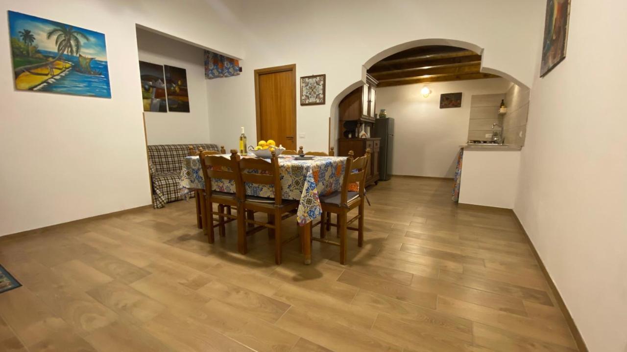 Pietro Holiday Home Кастеламаре дел Голфо Екстериор снимка